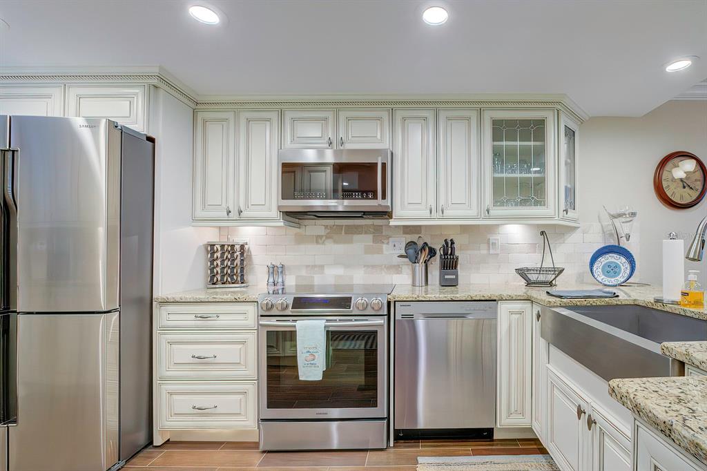 17580 Gulf Boulevard, Unit 304 Redington Shores, FL 33708 - Photo 4 of 17