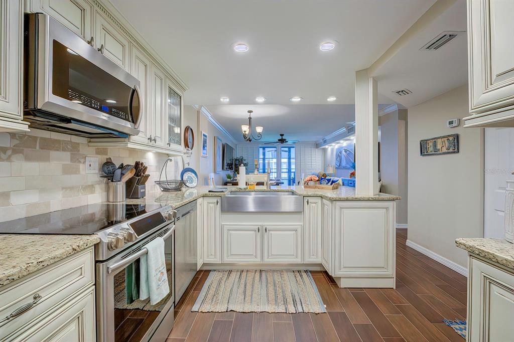 17580 Gulf Boulevard, Unit 304 Redington Shores, FL 33708 - Photo 5 of 17