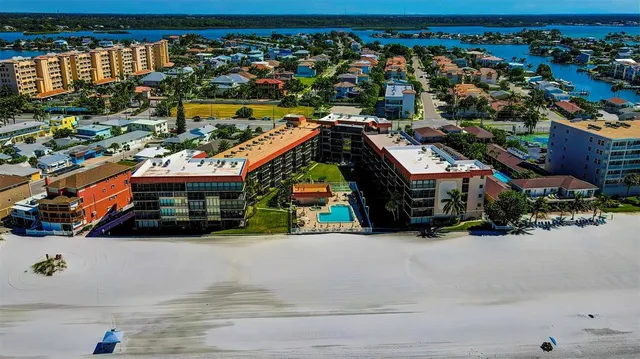 $5,000 | 17580 Gulf Boulevard, Unit 304, Redington Shores, FL 33708