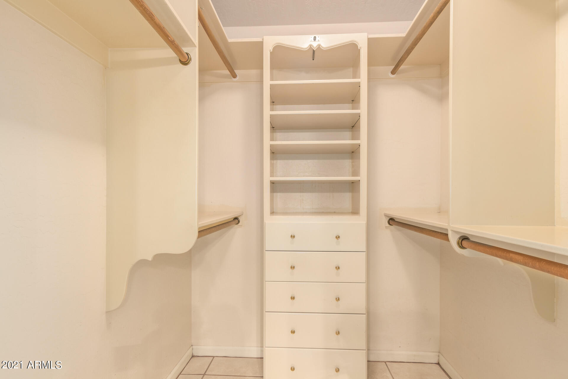 3929 East Decatur Street Mesa, AZ 85205 - Photo 23 of 41 MB Walk-in closet