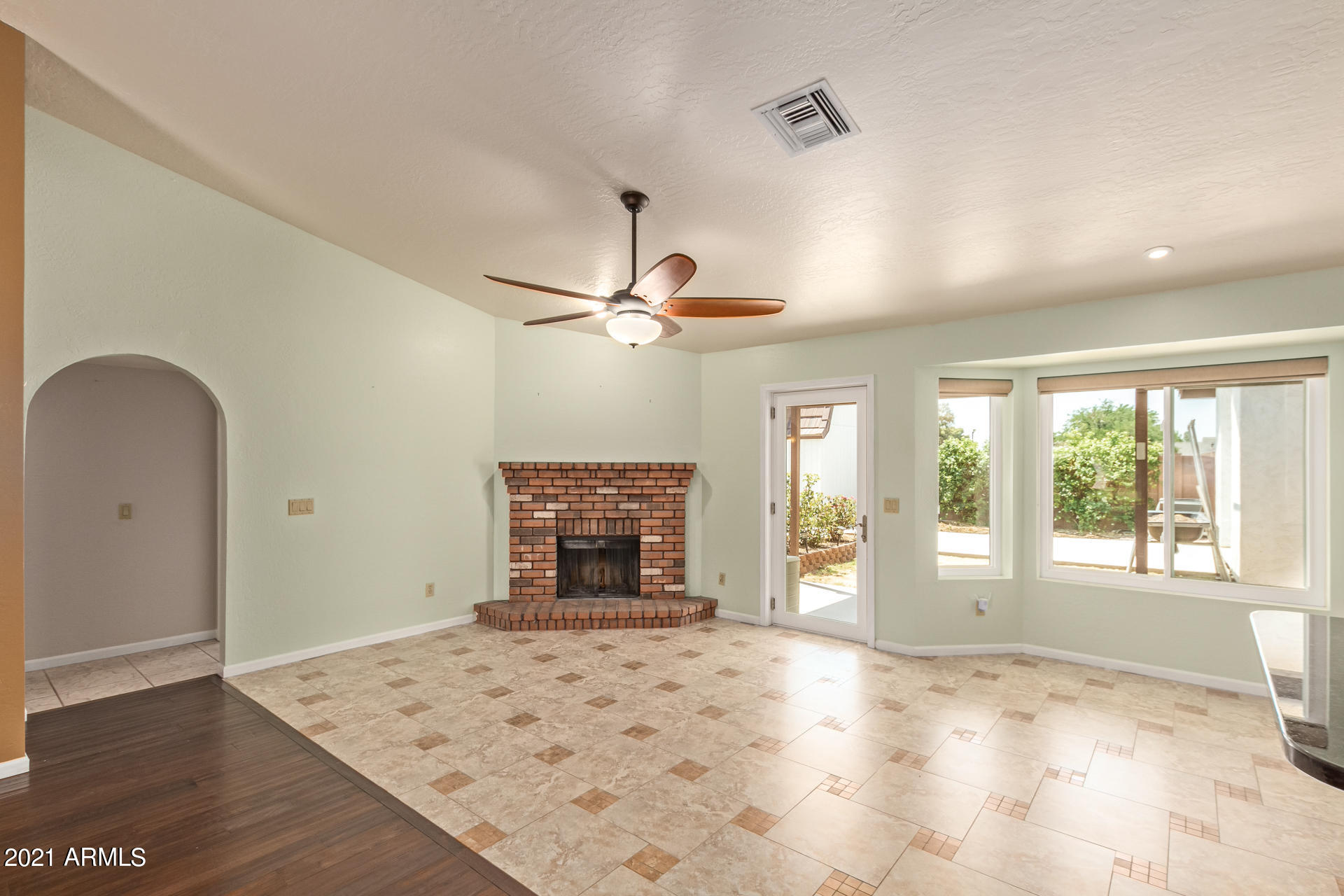 3929 East Decatur Street Mesa, AZ 85205 - Photo 9 of 41 Fireplace