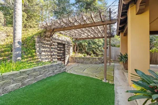 $679,999 | 915 South Strathmore Avenue, Unit I, Lindsay, CA 93247