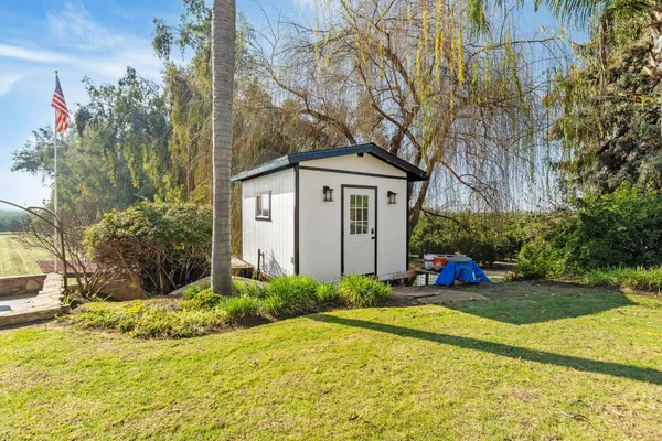 $679,999 | 915 South Strathmore Avenue, Unit I, Lindsay, CA 93247