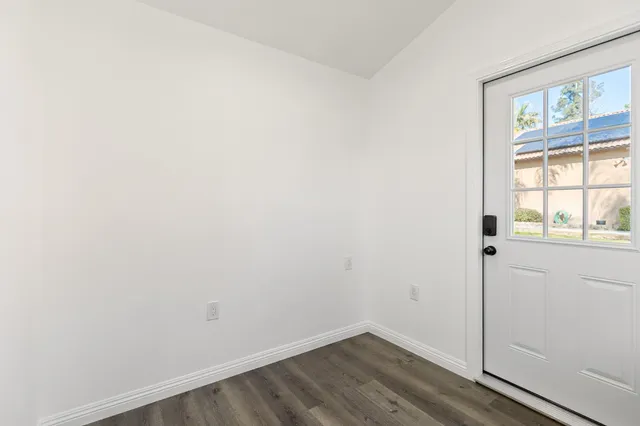 $679,999 | 915 South Strathmore Avenue, Unit I, Lindsay, CA 93247