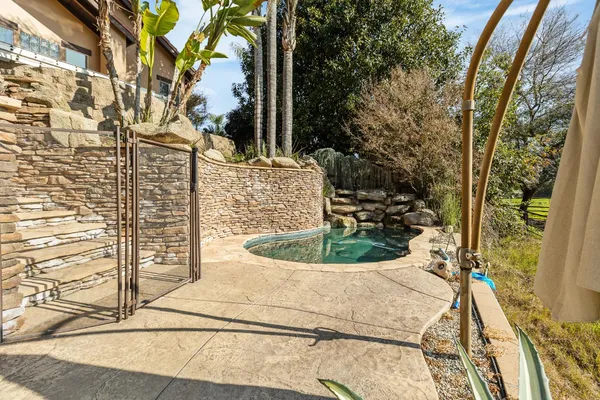 $679,999 | 915 South Strathmore Avenue, Unit I, Lindsay, CA 93247