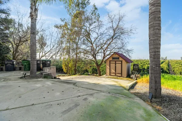 $679,999 | 915 South Strathmore Avenue, Unit I, Lindsay, CA 93247