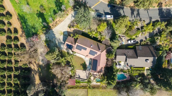 $679,999 | 915 South Strathmore Avenue, Unit I, Lindsay, CA 93247