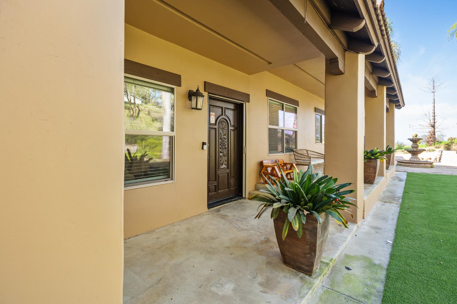 915 South Strathmore Avenue, Unit I Lindsay, CA 93247 - Photo 7 of 51