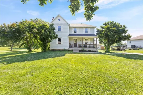 $279,500 | 915 North 5th Street, Drexel, MO 64742