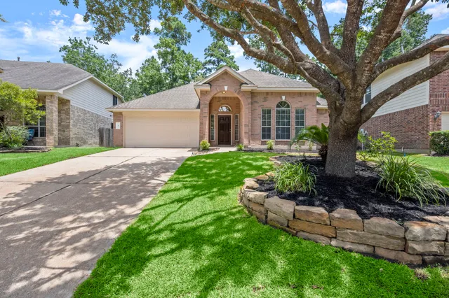 $2,495 | 6 Bushell Mill Place, The Woodlands, TX 77382