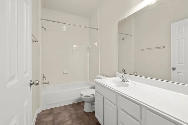 $2,495 | 6 Bushell Mill Place, The Woodlands, TX 77382