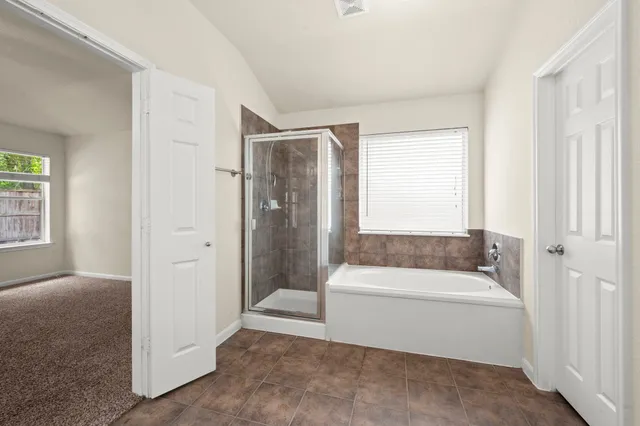 $2,495 | 6 Bushell Mill Place, The Woodlands, TX 77382