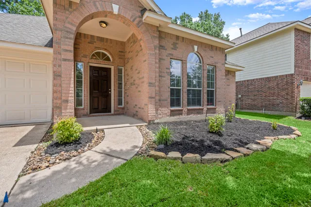 $2,495 | 6 Bushell Mill Place, The Woodlands, TX 77382