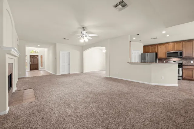 $2,495 | 6 Bushell Mill Place, The Woodlands, TX 77382