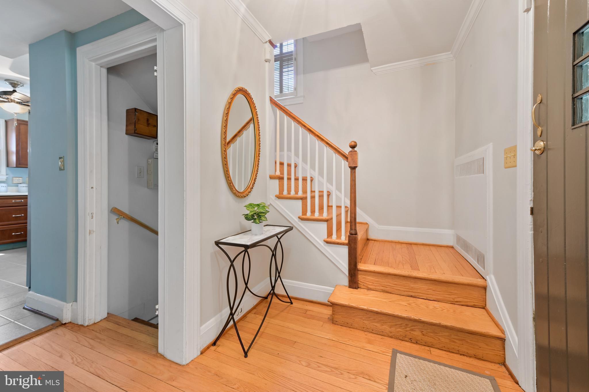 4116 Westview Road Baltimore, MD 21218 - Photo 5 of 53 Foyer