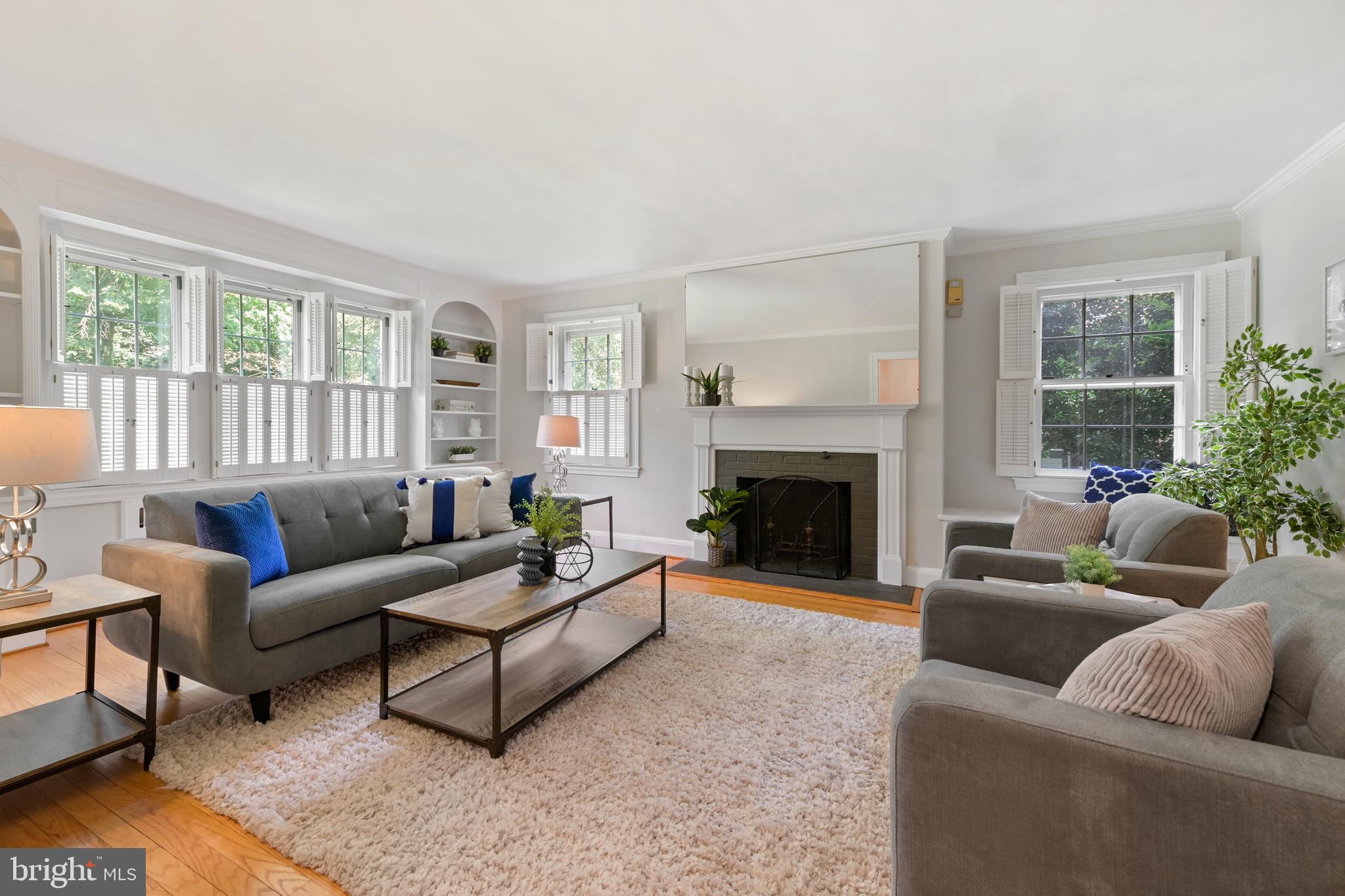 4116 Westview Road Baltimore, MD 21218 - Photo 6 of 53 Living room