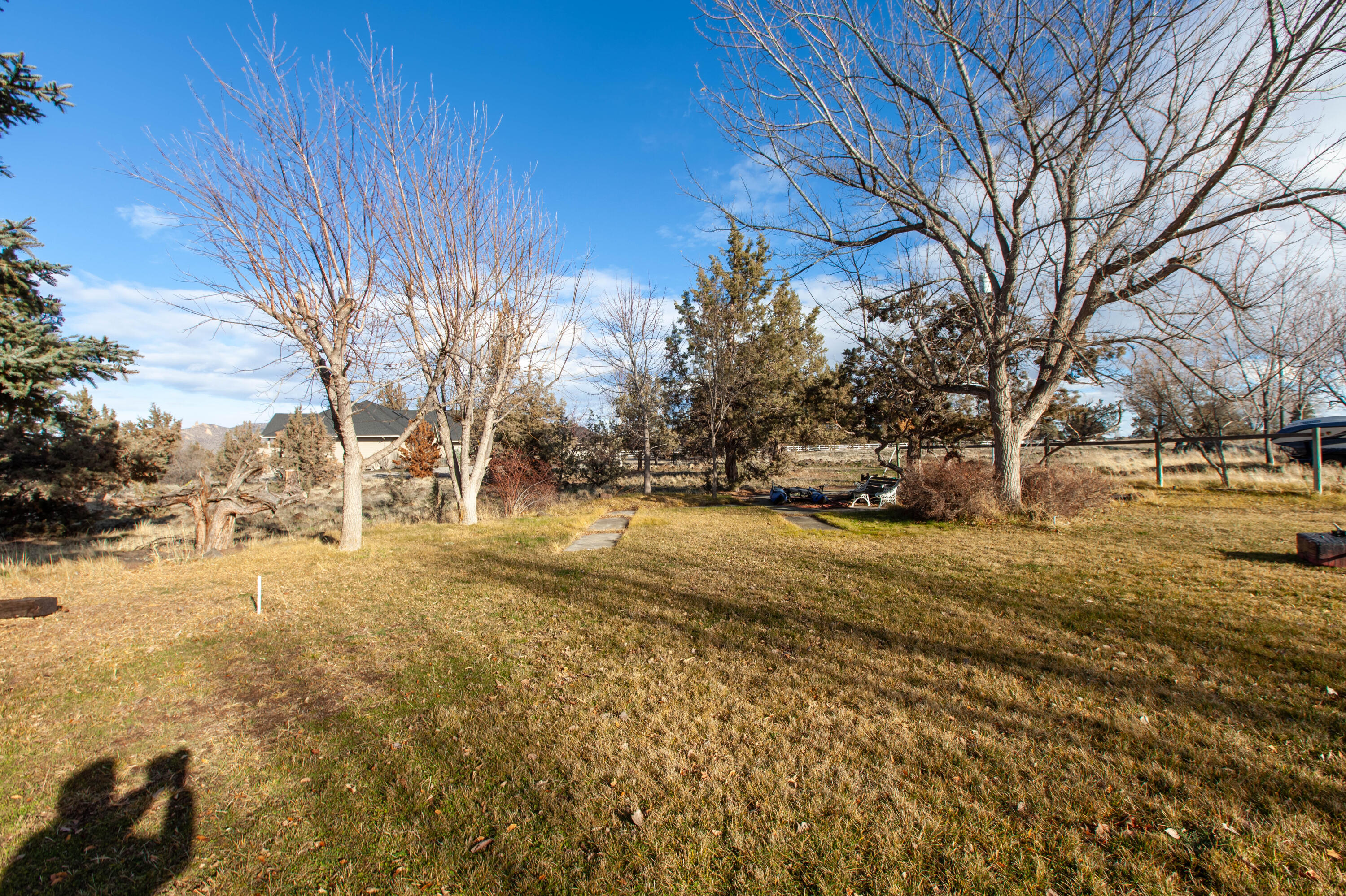 6935 Northeast Juniper Ridge Road Redmond, OR 97756 - Photo 56 of 68 23