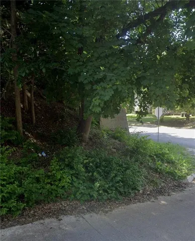 $6,900 | 1202 South 24th Street, St. Joseph, MO 64507