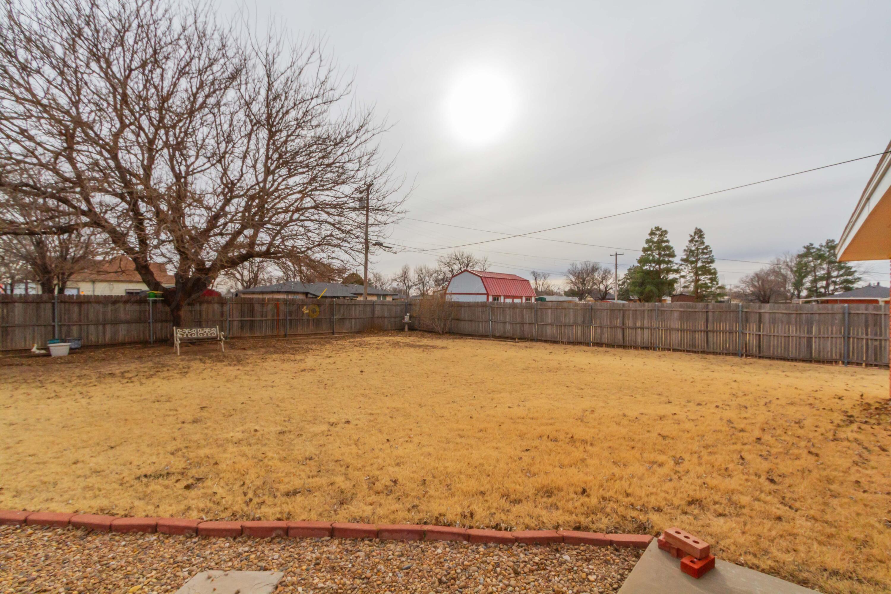 105 Wilson Street Claude, TX 79019 - Photo 26 of 31 a view of patio