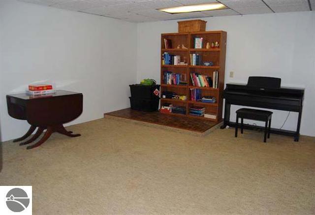 3565 Manchester Road Traverse City, MI 49686 - Photo 16 of 25 1723514-15.JPG