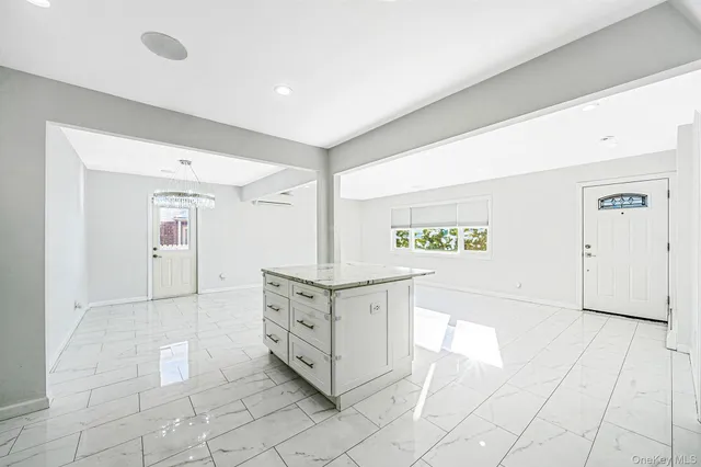 $1,249,000 | 1 Munro Boulevard, Valley Stream, NY 11581