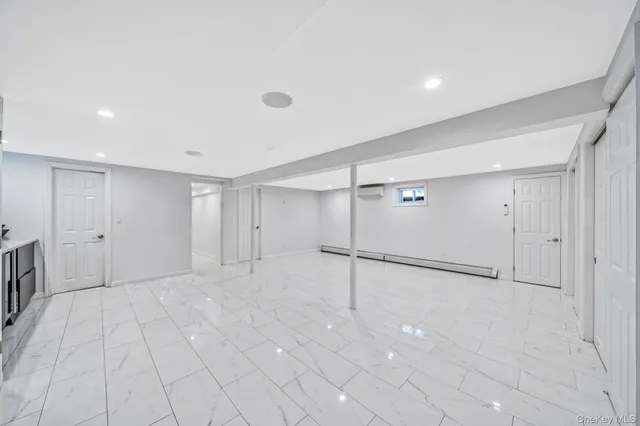 $1,249,000 | 1 Munro Boulevard, Valley Stream, NY 11581