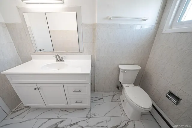 $1,249,000 | 1 Munro Boulevard, Valley Stream, NY 11581