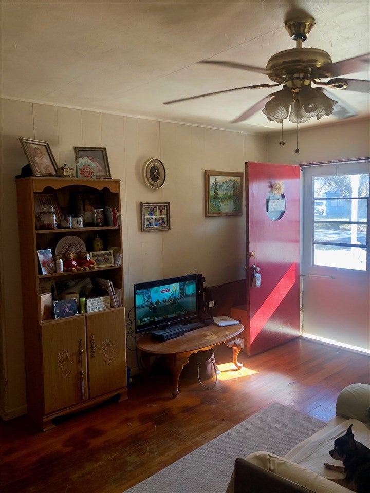 1309 Ivanhoe Street Perry, OK 73077 - Photo 7 of 17 Gallery Image 7