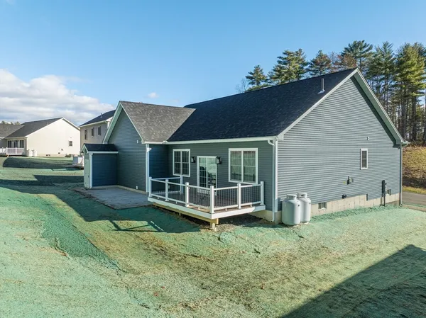 $629,900 | 15 High Blf Road, Belchertown, MA 01007