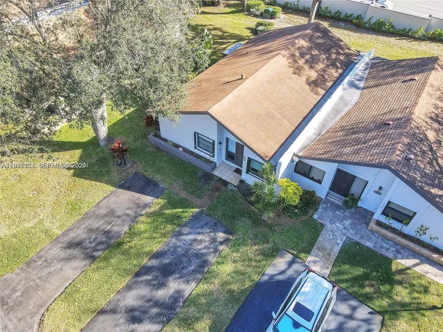 $399,000 | 3926 Arelia Drive, Delray Beach, FL 33445