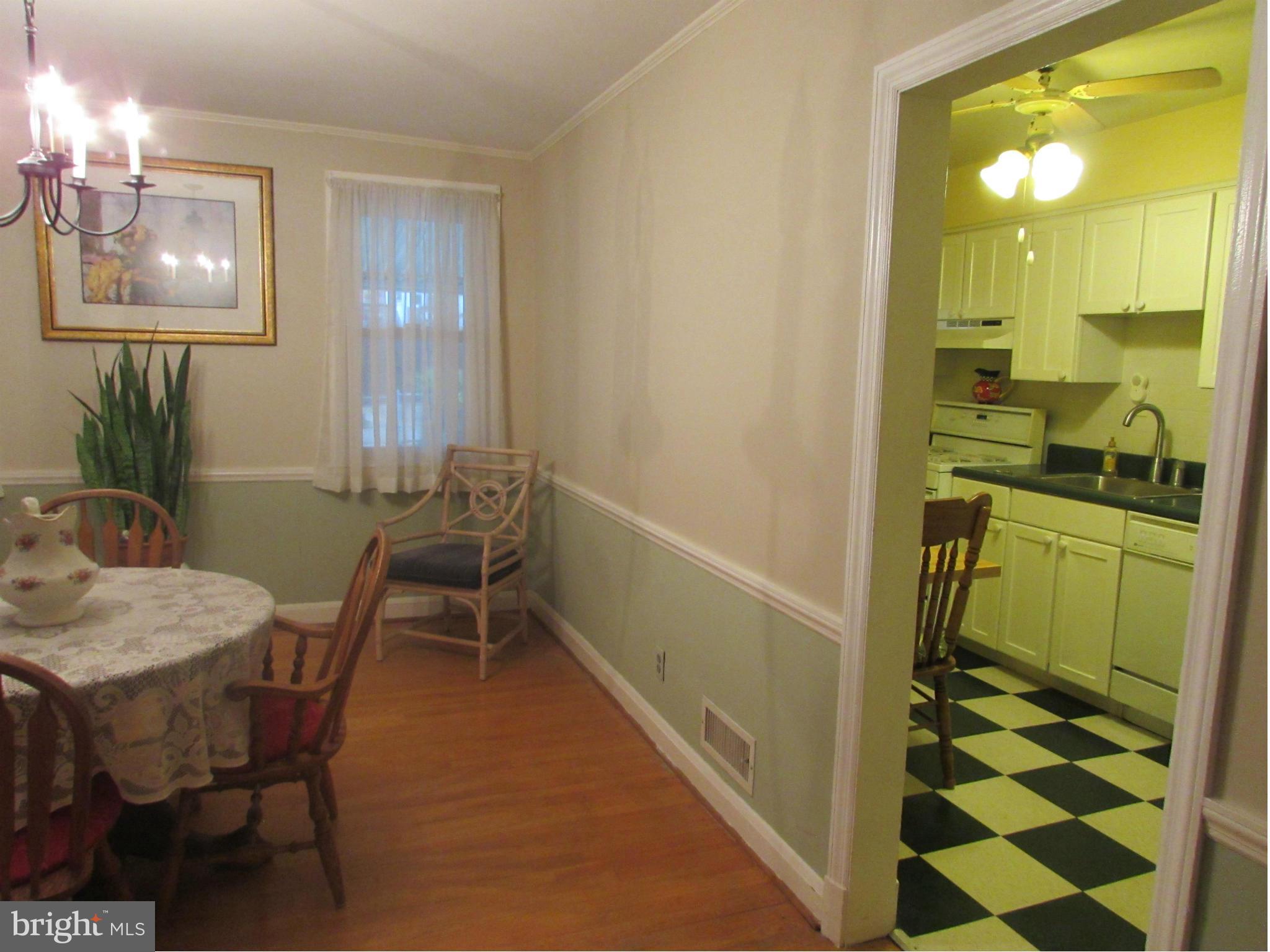 1141 Granville Road Baltimore, MD 21207 - Photo 9 of 25 Dining Room