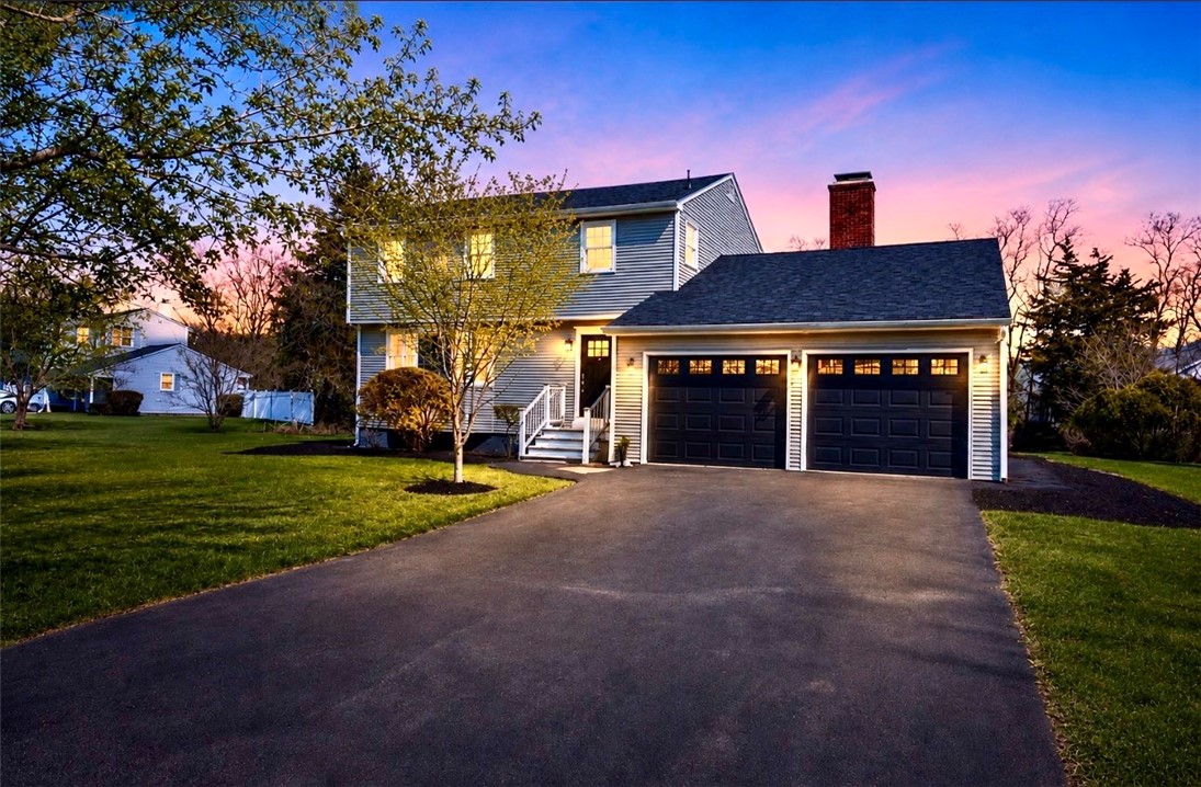 3 Pinetop Road Barrington, RI 02806 - Photo 4 of 45