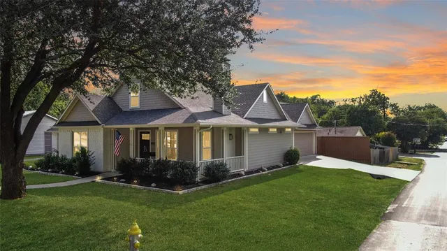 $781,000 | 907 Florence Street, McKinney, TX 75069