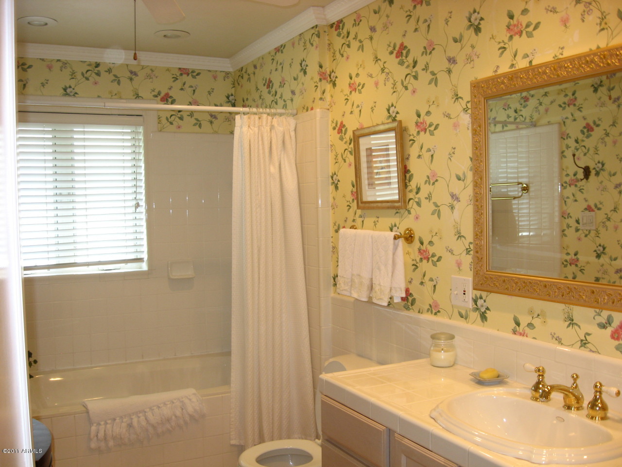 312 West Lamar Road Phoenix, AZ 85013 - Photo 17 of 20 Master bath