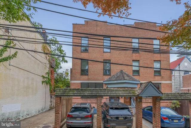 $4,700 | 2322 Wallace Street, Philadelphia, PA 19130