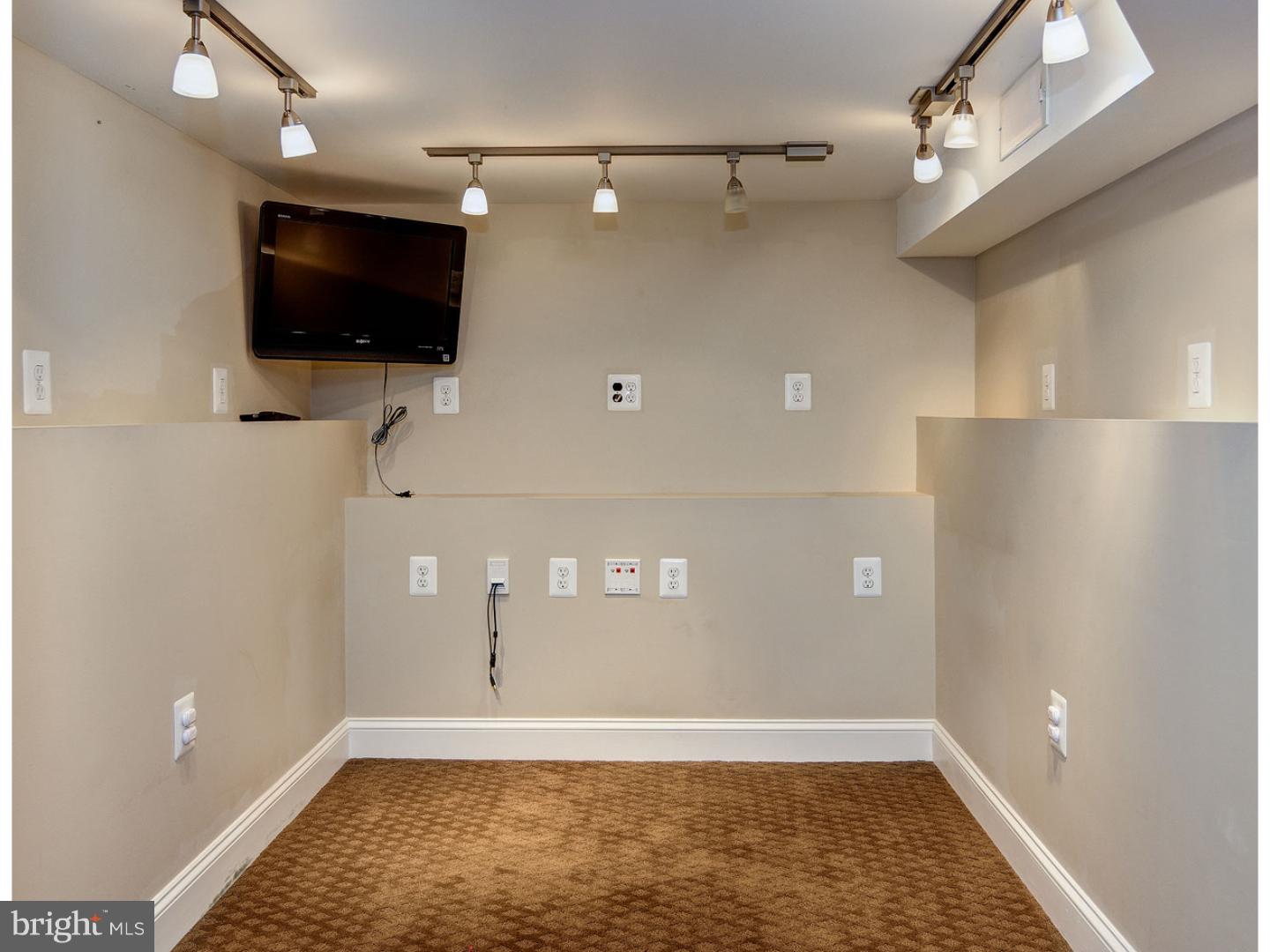 28 Kent Road Cherry Hill, NJ 08002 - Photo 19 of 24 Gallery Image 19