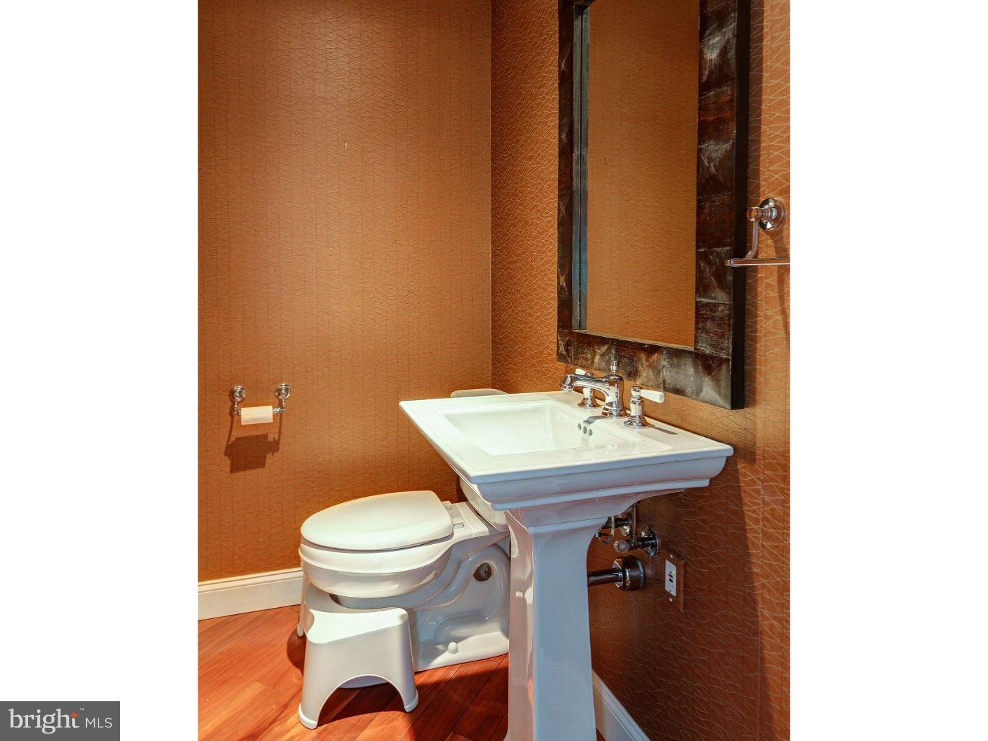 28 Kent Road Cherry Hill, NJ 08002 - Photo 9 of 24 Gallery Image 9