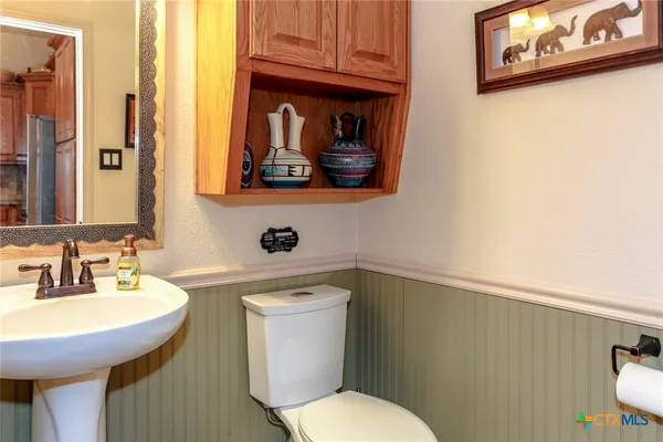 $699,999 | 301 County Road 4772, Kempner, TX 76539