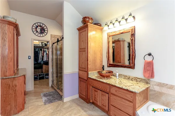 $699,999 | 301 County Road 4772, Kempner, TX 76539