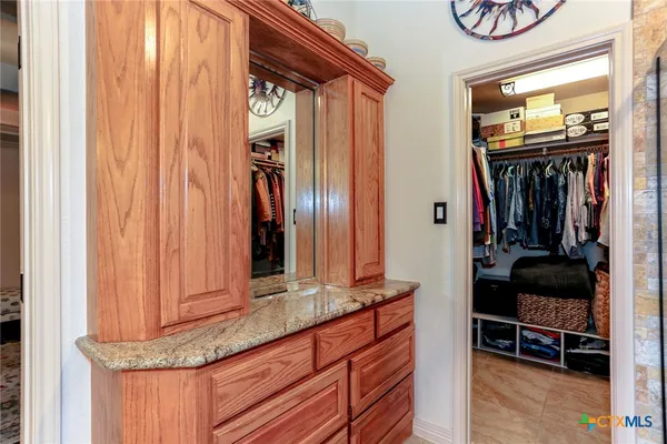 $699,999 | 301 County Road 4772, Kempner, TX 76539