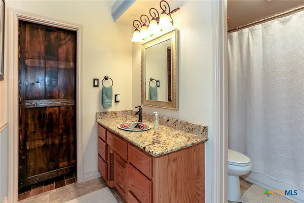 $699,999 | 301 County Road 4772, Kempner, TX 76539