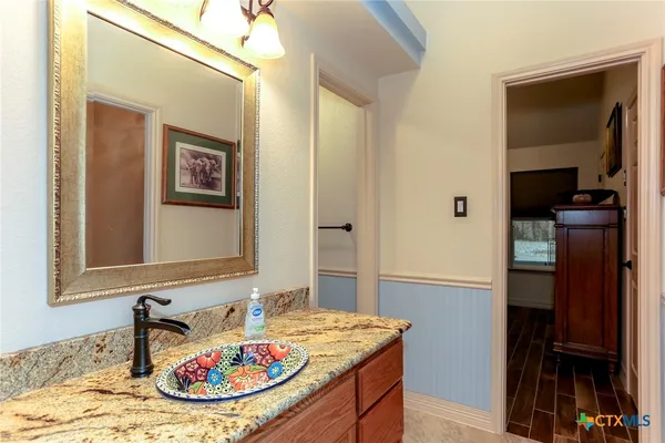 $699,999 | 301 County Road 4772, Kempner, TX 76539