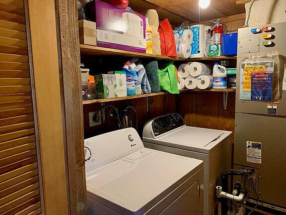 136 Palermo Drive Islamorada, FL 33036 - Photo 28 of 38 a utility room with dryer and washer