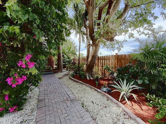 136 Palermo Drive Islamorada, FL 33036 - Photo 31 of 38