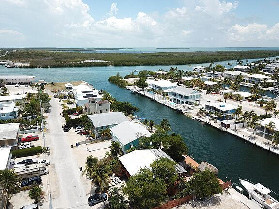 136 Palermo Drive Islamorada, FL 33036 - Photo 36 of 38 an aerial view of a city