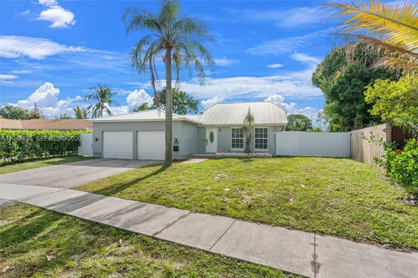 $4,500 | 3604 Boulevard Chatelaine, Delray Beach, FL 33445