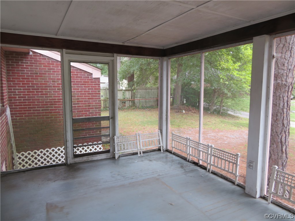 1018 Hampton Road Petersburg, VA 23805 - Photo 11 of 39 Gallery Image 11