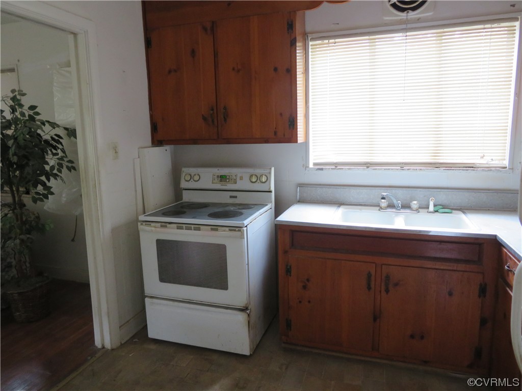 1018 Hampton Road Petersburg, VA 23805 - Photo 15 of 39 Gallery Image 15