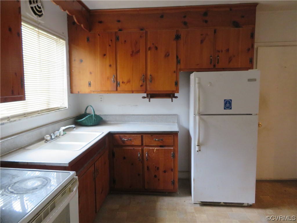 1018 Hampton Road Petersburg, VA 23805 - Photo 16 of 39 Gallery Image 16
