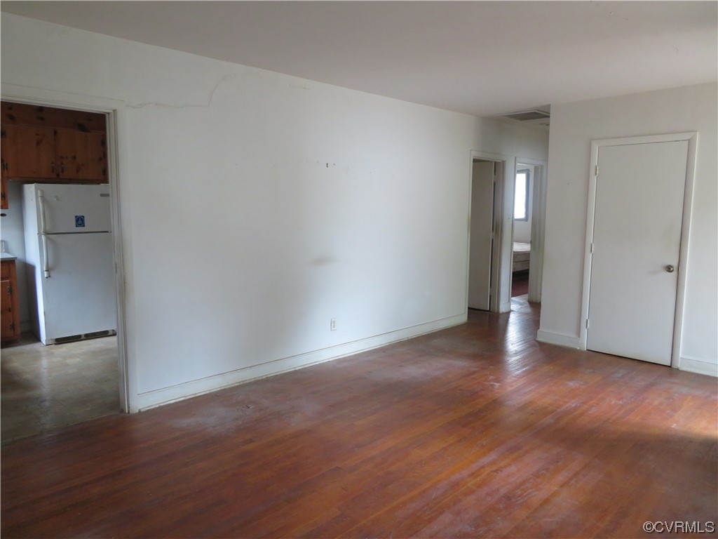 1018 Hampton Road Petersburg, VA 23805 - Photo 19 of 39 Gallery Image 19